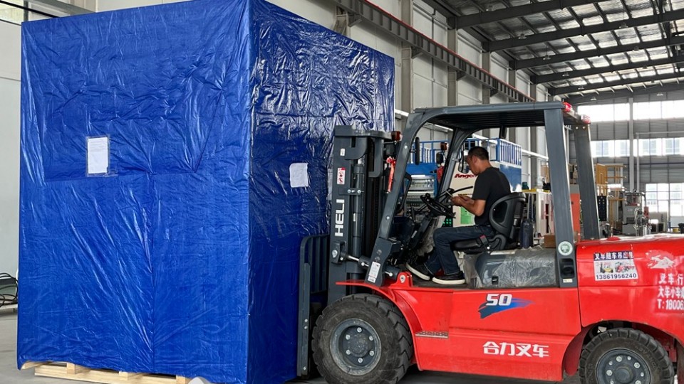 【滚胶机发货】加拿（ná）大汽车零部件客户的自（zì）动（dòng）滚胶机发货啦