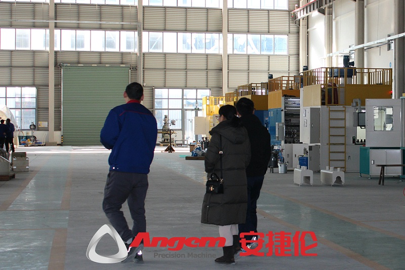 噴（pēn）塗設備