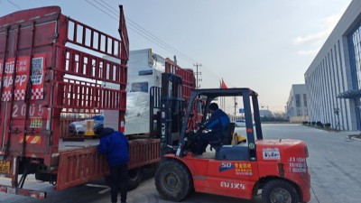 發貨！鏈式外圓滾塗機順利發寧波橡膠減震老客戶（hù）