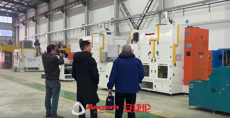 外圓(yuán)滾膠機2 外圓滾膠機2