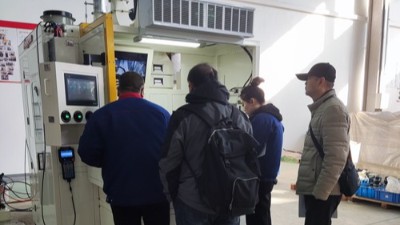驗收成功！定製款自動噴膠機獲橡膠製（zhì）品客戶高度（dù）認可（kě）