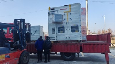 榴莲网站順利向寧波減震客戶交（jiāo）付鏈式外圓滾塗機​ ​ ​ ​