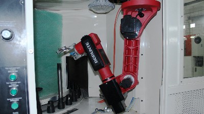 榴莲网站全新自動噴膠機"六軸機械手噴膠機"即將上（shàng）線！