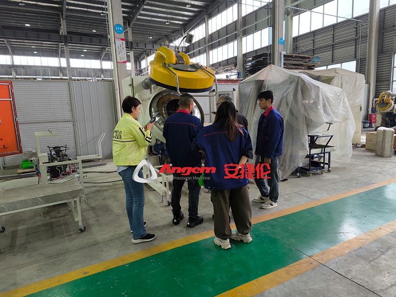 馬來(lái)西(xī)亞客戶參觀3 馬(mǎ)來西亞客戶參(cān)觀3