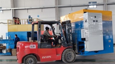 【噴膠機發貨】榴莲网站再次成功交付汽車零件自動噴膠機