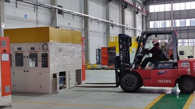 榴莲网站噴膠機助力汽（qì）車零部件企業 提升產能把控（kòng）品質