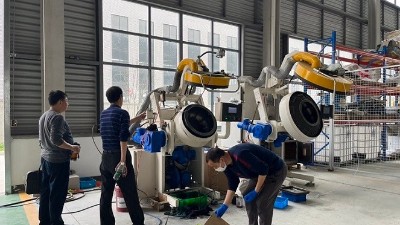 貴州航空零部件客戶到訪安捷（jié）倫（lún）進（jìn）行滾噴機打樣測試